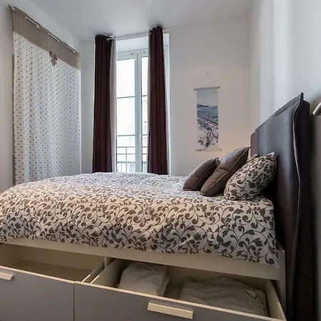 Prestige Apartment, Near The Beaches * Nice