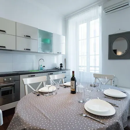 Apartmán Prestige Apartment, Near The Beaches Nice