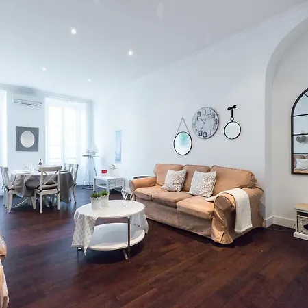 Prestige Apartment, Near The Beaches * Ницца