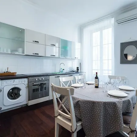 Апартаменты Prestige Apartment, Near The Beaches *