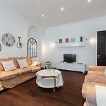 Apartman Prestige Apartment, Near The Beaches
